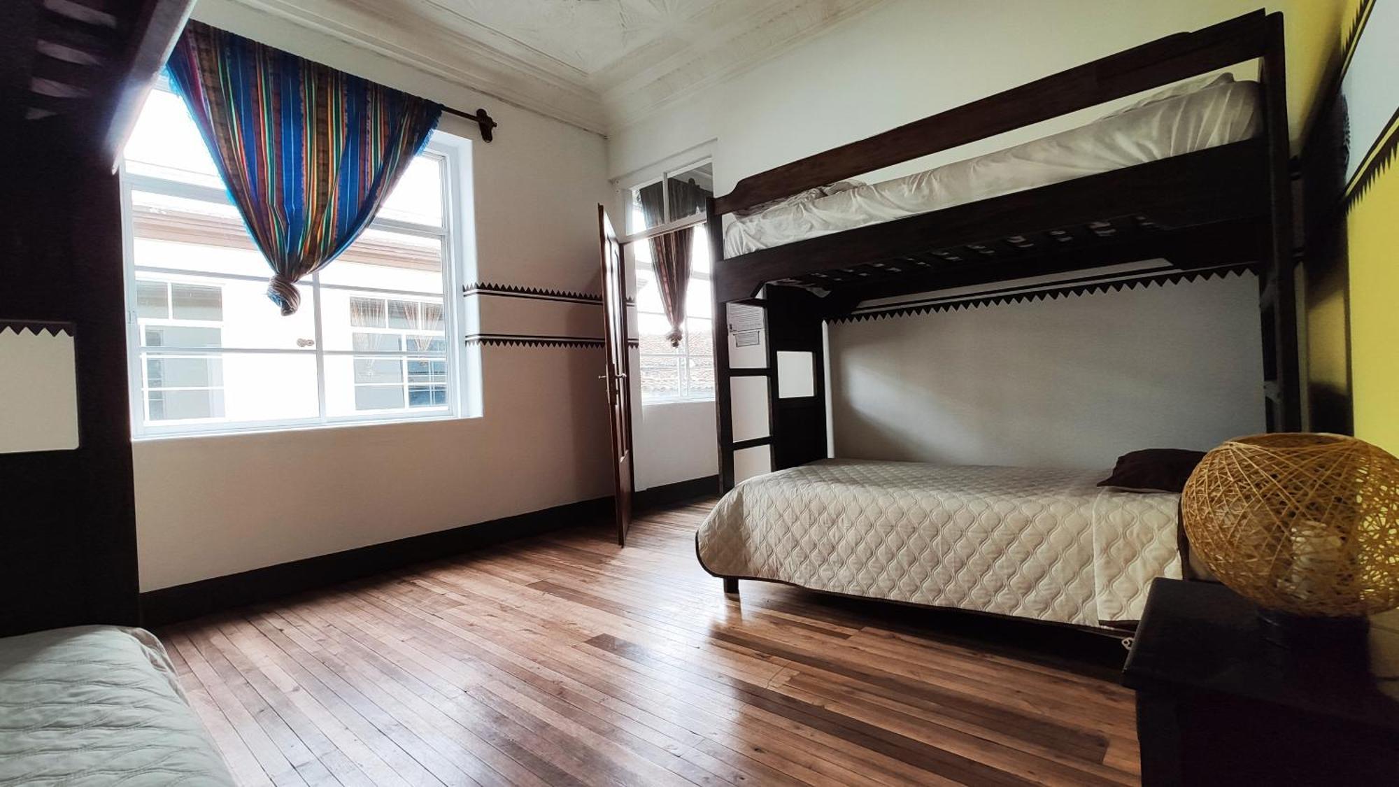 Hostal Yakumama 쿠엔카 객실 사진